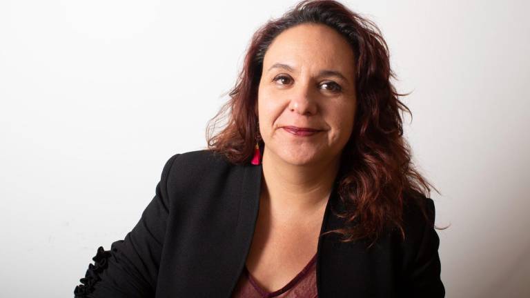 La periodista Marcela Turati compartirá con colegas y activistas de Sinaloa un taller sobre cómo cubrir escenarios en los que el dolor prevalece ante tragedias o crisis.