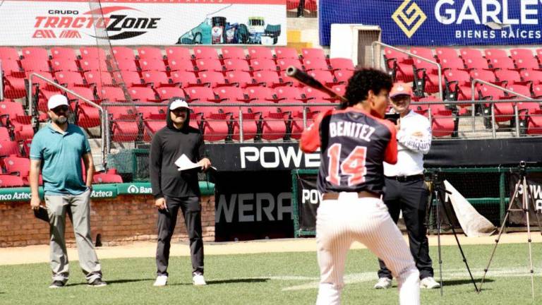 Los jóvenes peloteros demostraron sus cualidades en el terreno de juego ante la atenta mirada de los scouts.