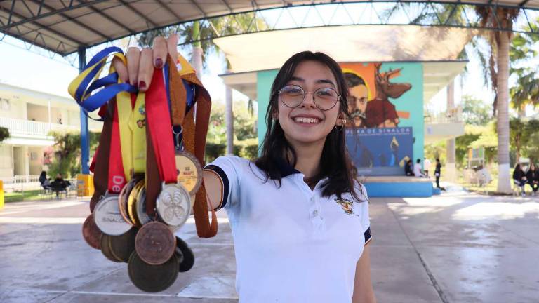 Gracias a su destacada participación en otras competiciones, Ángela María Flores, alumna de la UAS, fue seleccionada para representar a México en la Olimpiada Europea Femenil de Matemáticas.