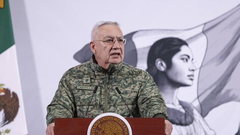 Ricardo Trevilla Trejo, Secretario de la Defensa Nacional.