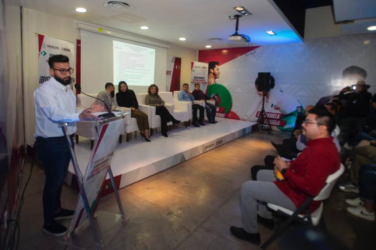Presenta director del Isde su informe de labores