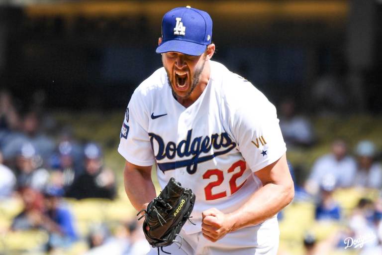 Kershaw gana duelo a Scherzer y Dodgers blanquea a Nationals