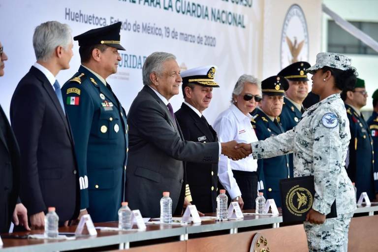 Critica AMLO a ministros que invalidaron traspaso de la Guardia Nacional