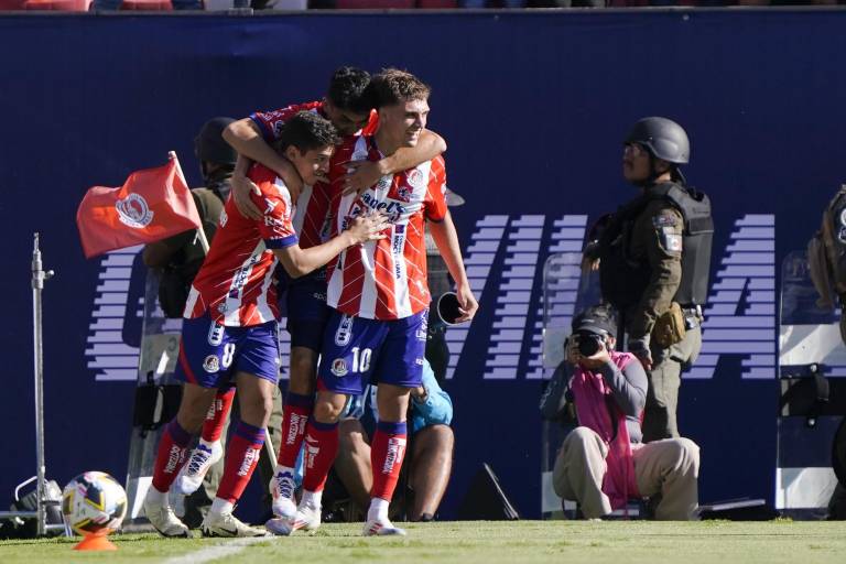 San Luis abolló la corona del bicampeón América