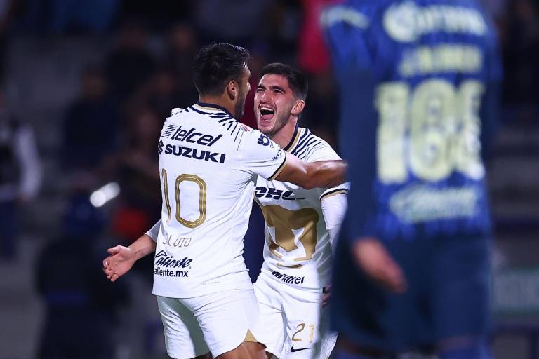 Pumas pone a sufrir al América y le gana 2-0 en la Copa por México