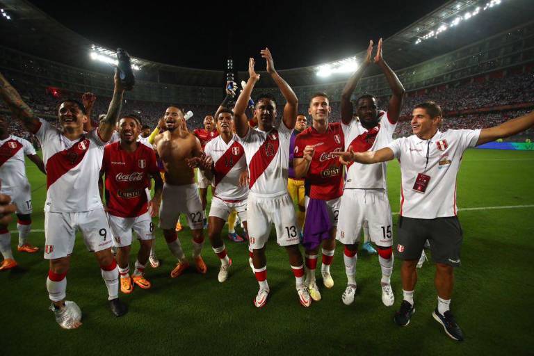 Perú va a la repesca por la Conmebol; Colombia y Chile se despiden