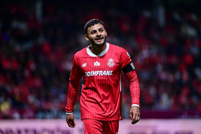 Toluca gana ante Chivas en los últimos minutos