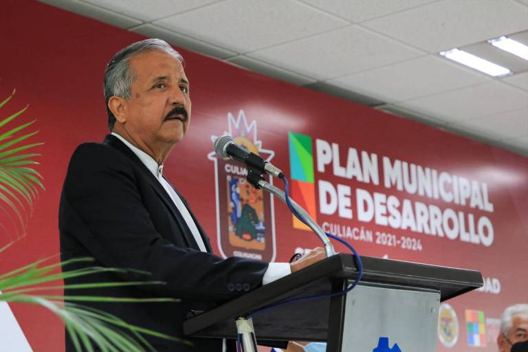 Irresponsable promover el no usar cubrebocas: Estrada Ferreiro