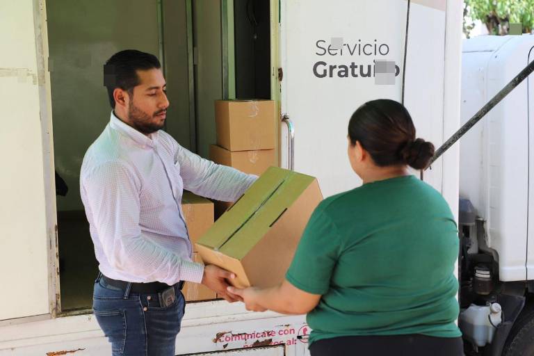 Ante el desabasto de insumos por la violencia, entregan despensas a comunidades de Elota