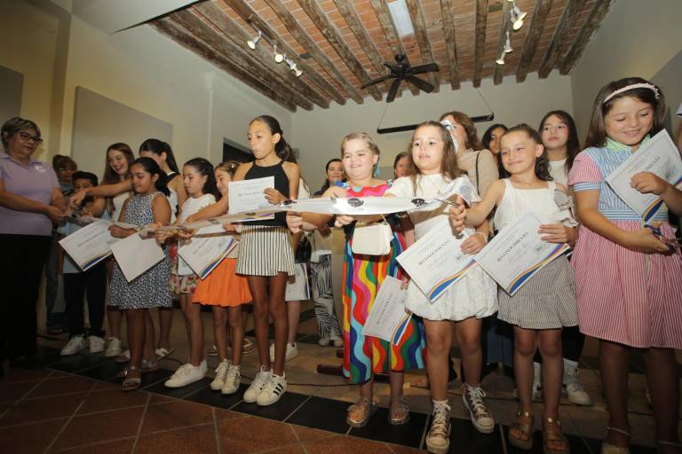 ‘Entre pinceles y sueños’: el arte cobra vida en la Galería Ángela Peralta