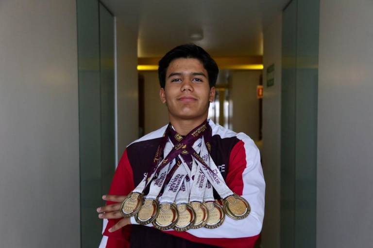 Sinaloense Aarón Ibarra arrasa con siete oros en los Nacionales
