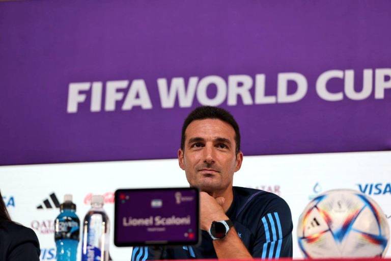 No vamos a negociar nuestra manera de jugar: Lionel Scaloni, DT de Argentina