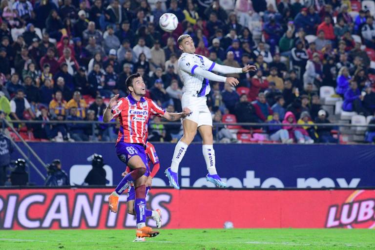 San Luis saca una magra ventaja ante Rayados