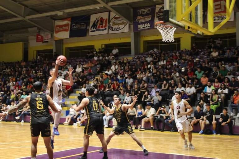 Sufre Piratas Basketball segundo revés en gira sinaloense