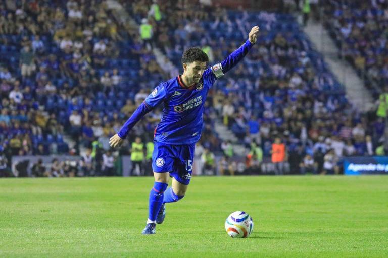 Cruz Azul deja fuera a los Pumas y avanza a semifinales
