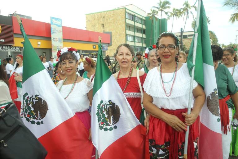 Ana María Sosa, Patricia Bernal y Sonia Osuna.