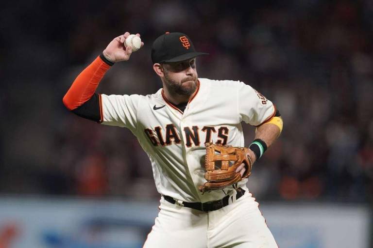 Evan Longoria va a cirugía y perderá el día inaugural de San Francisco