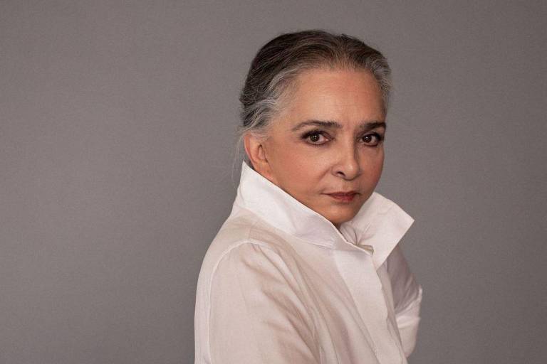 Ana Martín debuta en YouTube junto a Luisito Comunica