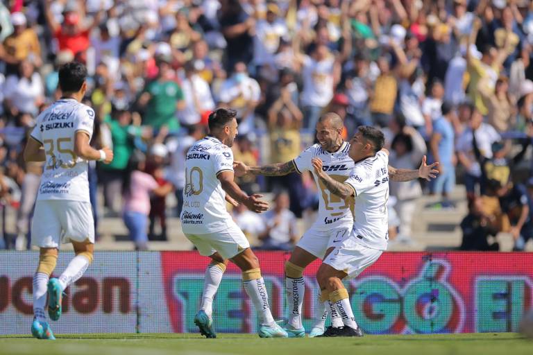 Los Pumas rinden homenaje a Pelé con una camiseta conmorativa que trae su firma