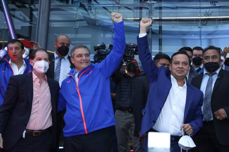 Cruz Azul presenta a Diego Aguirre como su entrenador para el Apertura 2022