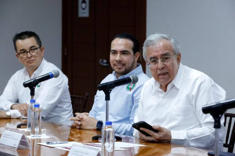 Se reúne Rocha Moya con Michel Benítez, nuevo dirigente del Stase