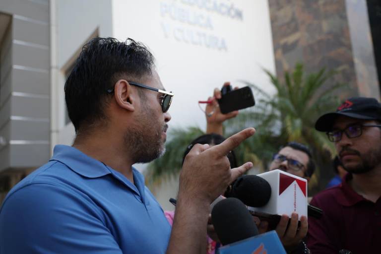 ‘Si la SEPyC exige alumnos en clases, nosotros exigimos seguridad’, reclama padre de familia de Villa Juárez