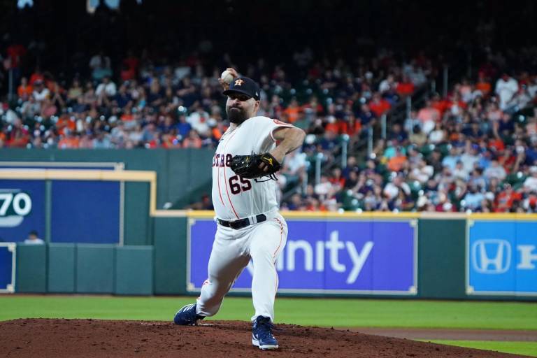 José Urquidy logra su triunfo 11 con los Astros de Houston, pese a no lucir tan efectivo