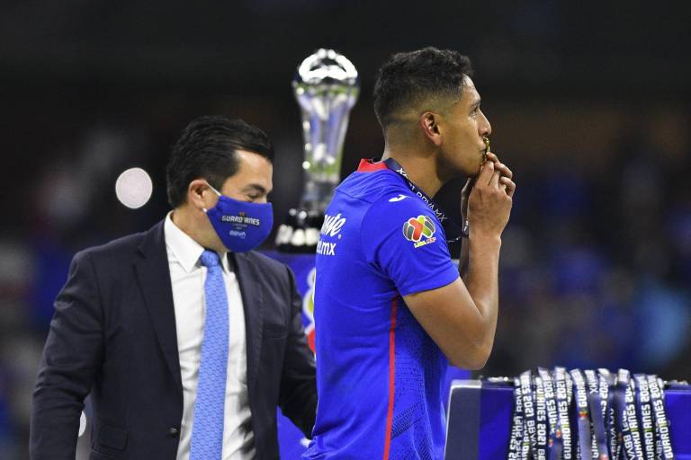 Sinaloense Luis Romo, de Cruz Azul, es elegido como el mejor jugador del Guard1anes 2021