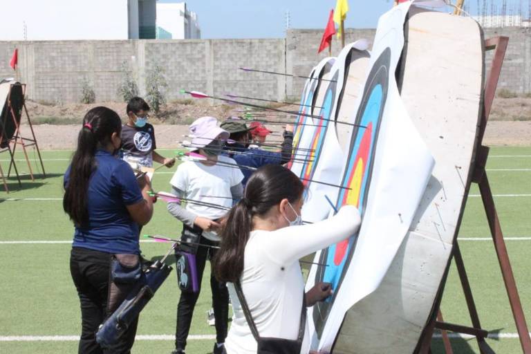 Surgen ganadores del torneo promocional de tiro con arco