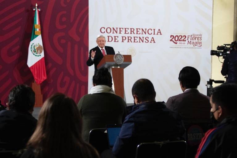 AMLO reconoce que está enfermo y con riesgo de infarto; confirma hackeo de información a Sedena