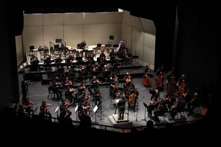 Cobaes festeja su cumpleaños 41 con concierto de la OSSLA