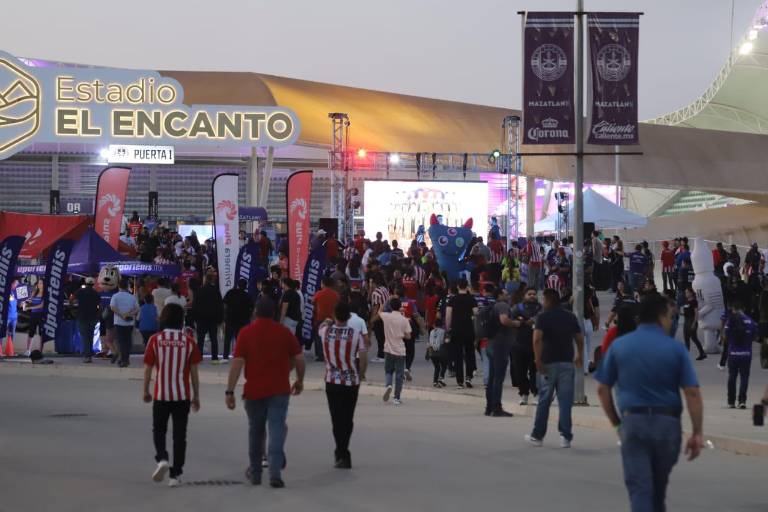 Invasión Chiva se presenta en El Encanto para dar guerra a los Cañoneros