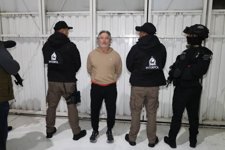 Sheinbaum pide probar acusaciones de testigo contra Adán Augusto