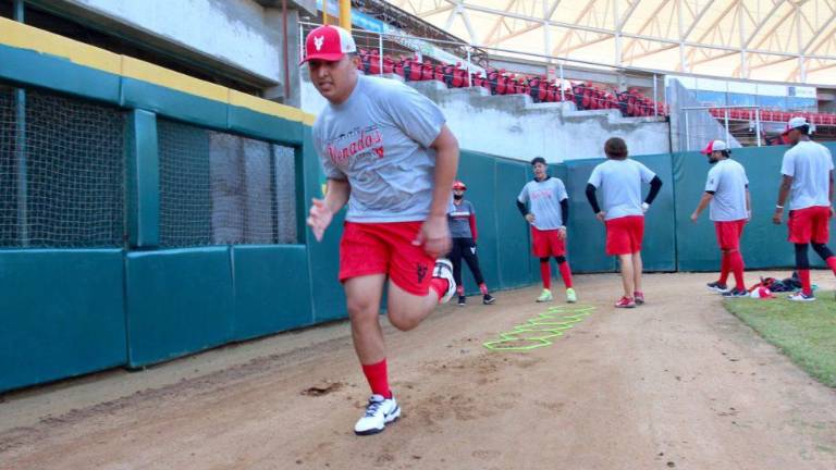 Jonathan Bernal quiere demostrar su calidad en el montículo con Venados de Mazatlán.