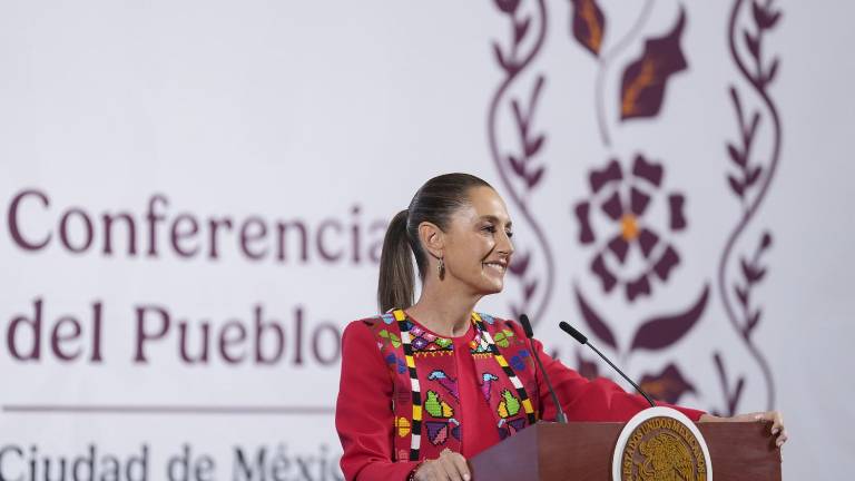 La Presidenta de México habla sobre el tratado con Estados Unidos sobre el agua.
