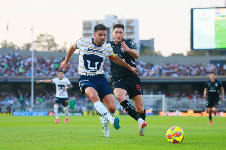 Rayados se impone categóricamente a Pumas en CU