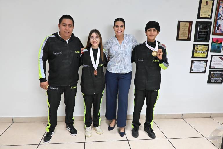 Los taekwondoínes mazatlecos, Bety Monterola y Nery Frías, buscan sobresalir a nivel internacional