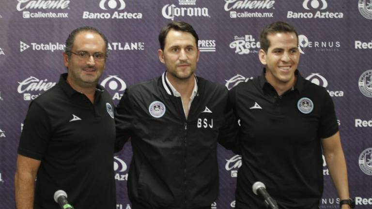 Beñat San José es presentado por los Cañoneros.