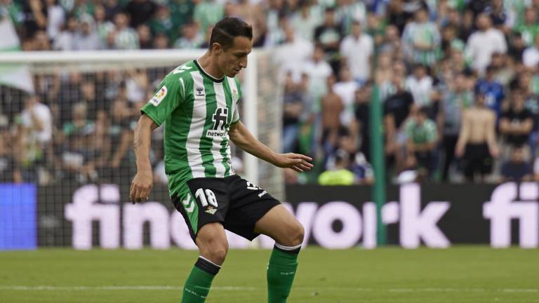 Andrés Guardado es titular en derrota del Betis ante Atlético de Madrid