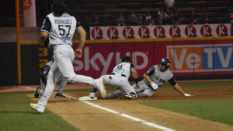 Algodoneros cae en el tercero de la serie.