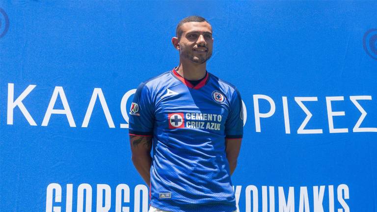 El griego Giorgos Giakoumakis ya fue presentado, de manera formal, como nuevo elemento de Cruz Azul.