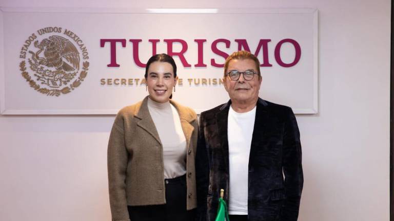 Ernesto Coppel Kelly se reunió con la Secretaria de Turismo Federal, Josefina Rodríguez Zamora.