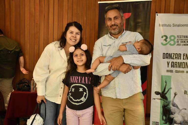Vibran sinaloenses en el inicio de los festejos del 50 aniversario del Isic