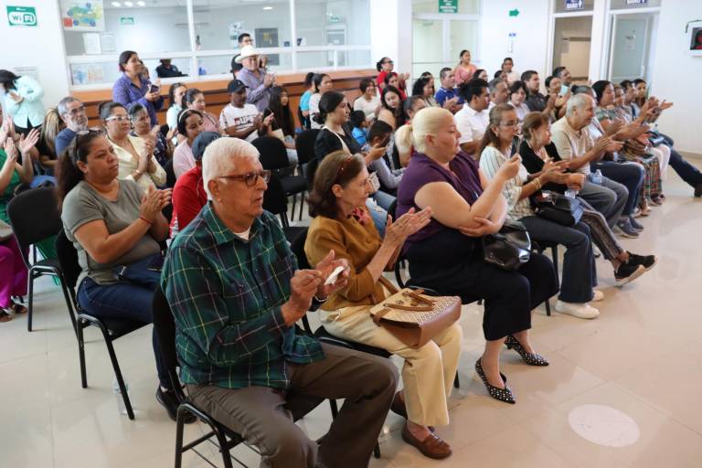 Presentan estudiantes de mecatrónica de la UTEsc sus proyectos con éxito