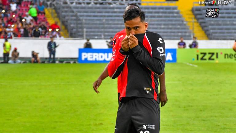 Jairo Torres anota por Atlas.