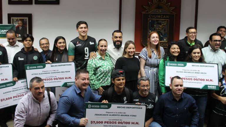 En total se entregan 172 becas deportivas.