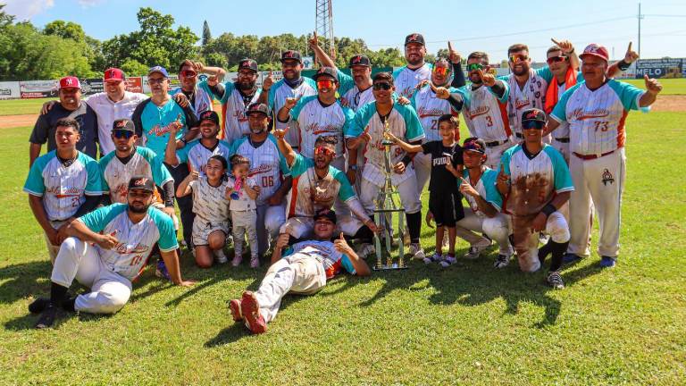 El seleccionado de Mazatlán derrotó a Navolato para proclamarse campeones.