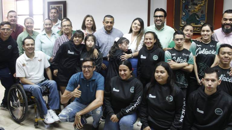 La delegación culiacanense que competirá en la etapa Estatal de los Juegos Nacionales Conade 2023.