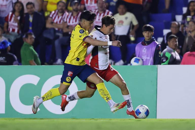 América golea a Chivas y enfrentará a Cruz Azul en cuartos de final de la Concachampions
