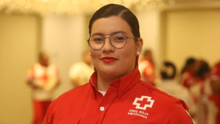 Verónica Alejandra tiene 15 años en la Cruz Roja Mexicana Delegación Mazatlán.